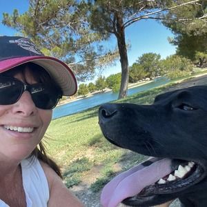 Meet your Posher, Sharon